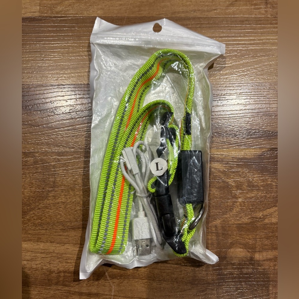 Light Up Dog Collar Rechargeable Reflective Bright Size Large New